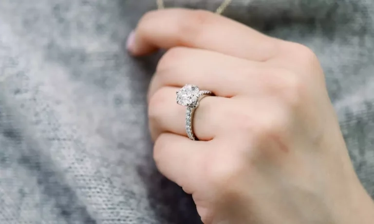 Here’s Your Ultimate Guide To Lab Grown Diamond Ring Styles